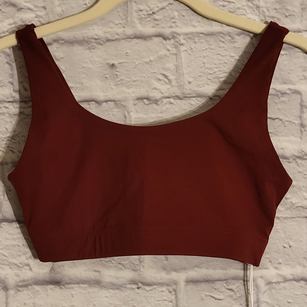 NWT Everlane The Performance Bra in Dark Red - Picture 1 of 13